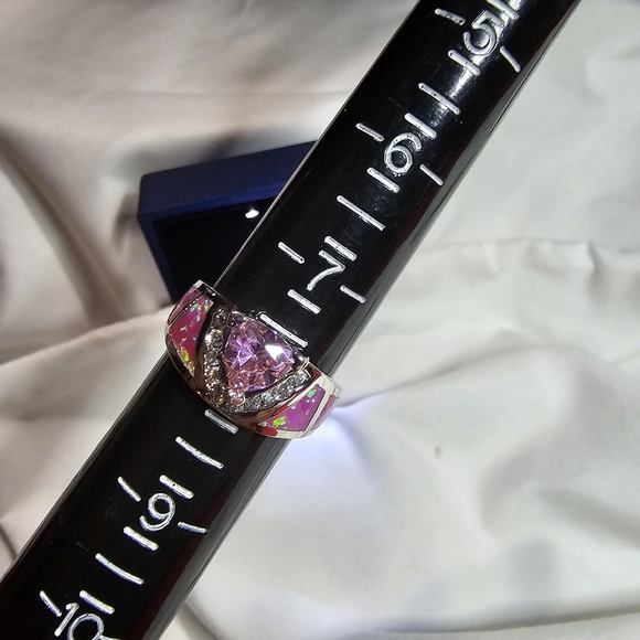 Gorgeous Pink CZ/Fire Opal Ring size 8 - Picture 9 of 15